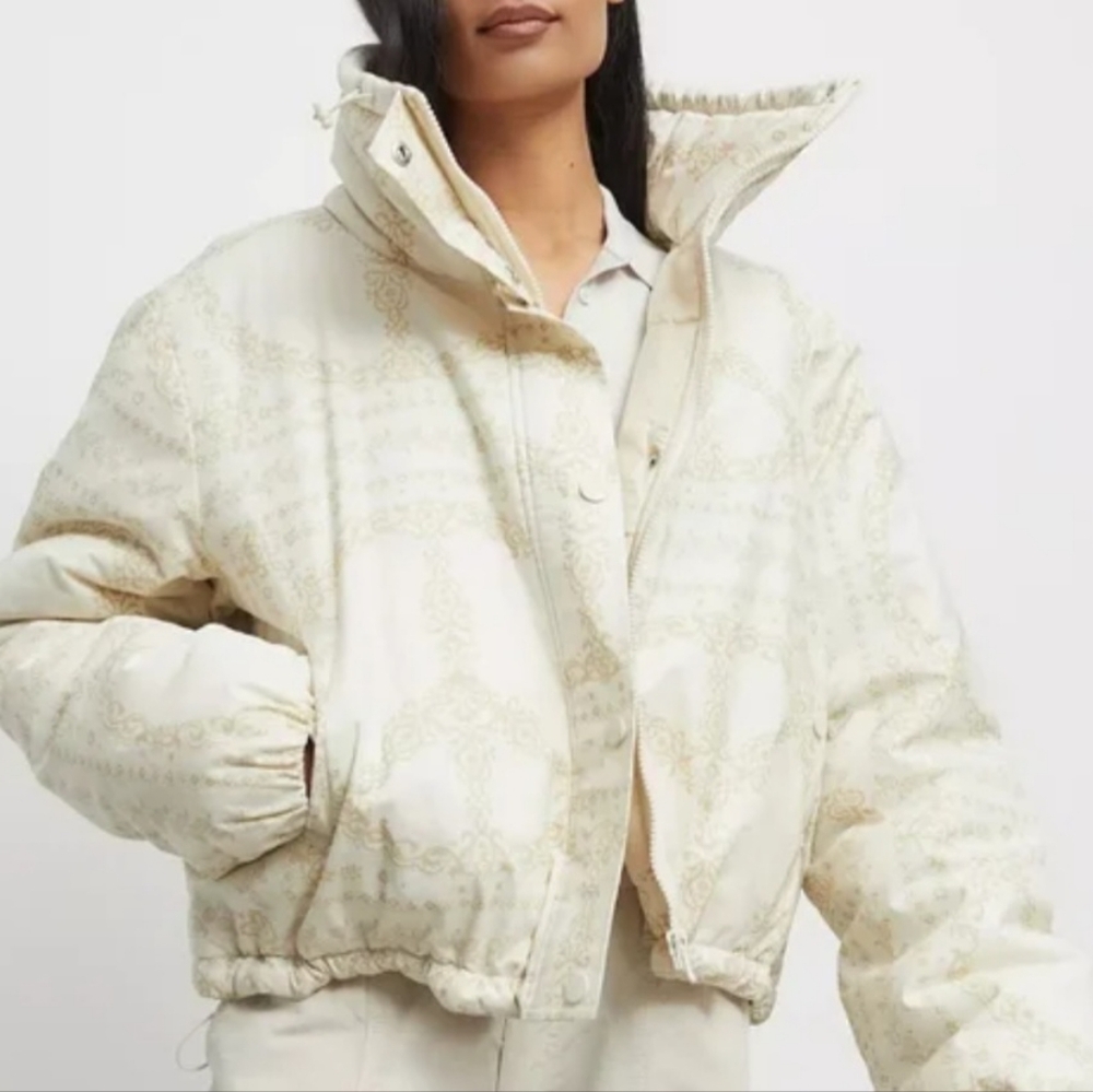 NWOT Urban Outfitters BDG Ivory Linen Printed Isla Cropped Puffer M